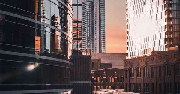 店里宣传片开场怎么制作