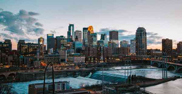 体育运动学院_体育运动学校竞走教练