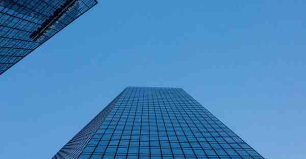 app宣传片制作价格_昂跑跑鞋测评真实推荐