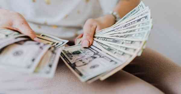 体育运动宣传语简短_体育运动宣传海报素材