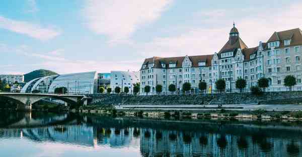 学校宣传片海报制作方案